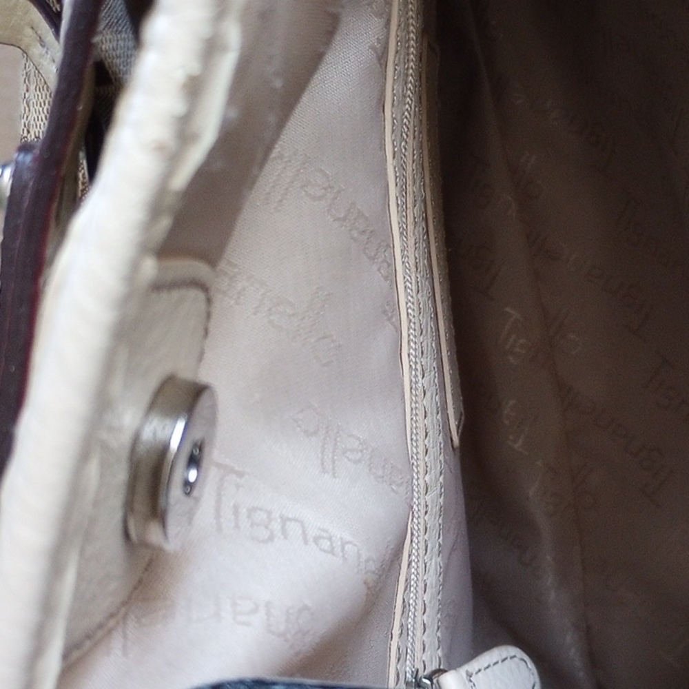 Women Tignanello Bag - Picture 8 of 9